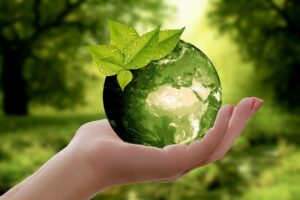 Laiendatud tootjavastutus on sisuliselt saastatuse vältimise poliitika põhimõte, keskkonnakaitse strateegia, mille eesmärk on vähendada toote kahjulikku mõju keskkonnale.